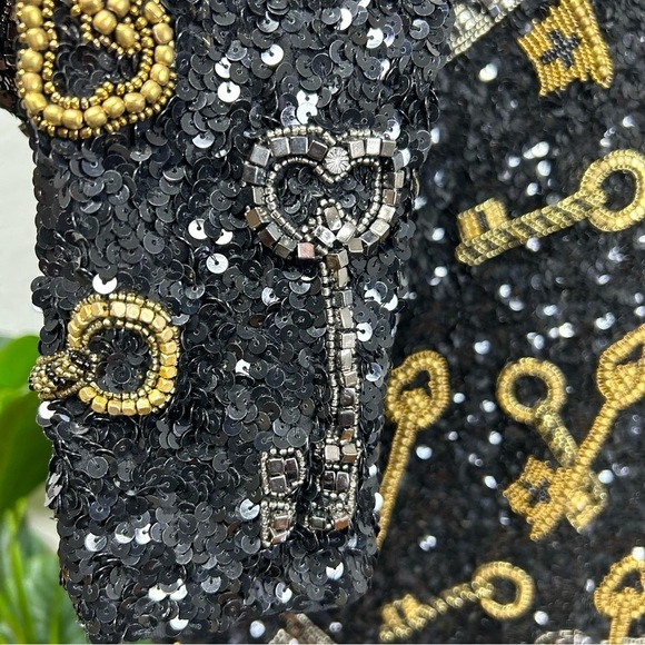 Silk Sequin black dress with key embellishments all over size medium new - Picture 7 of 9